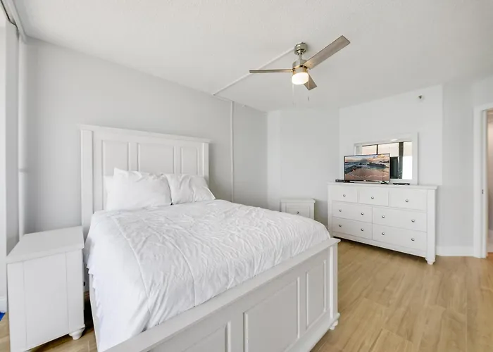 Crescent Club 12e-n Apartment *