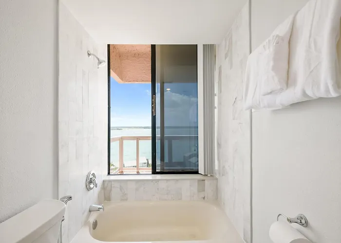 Apartment Crescent Club 12e-n